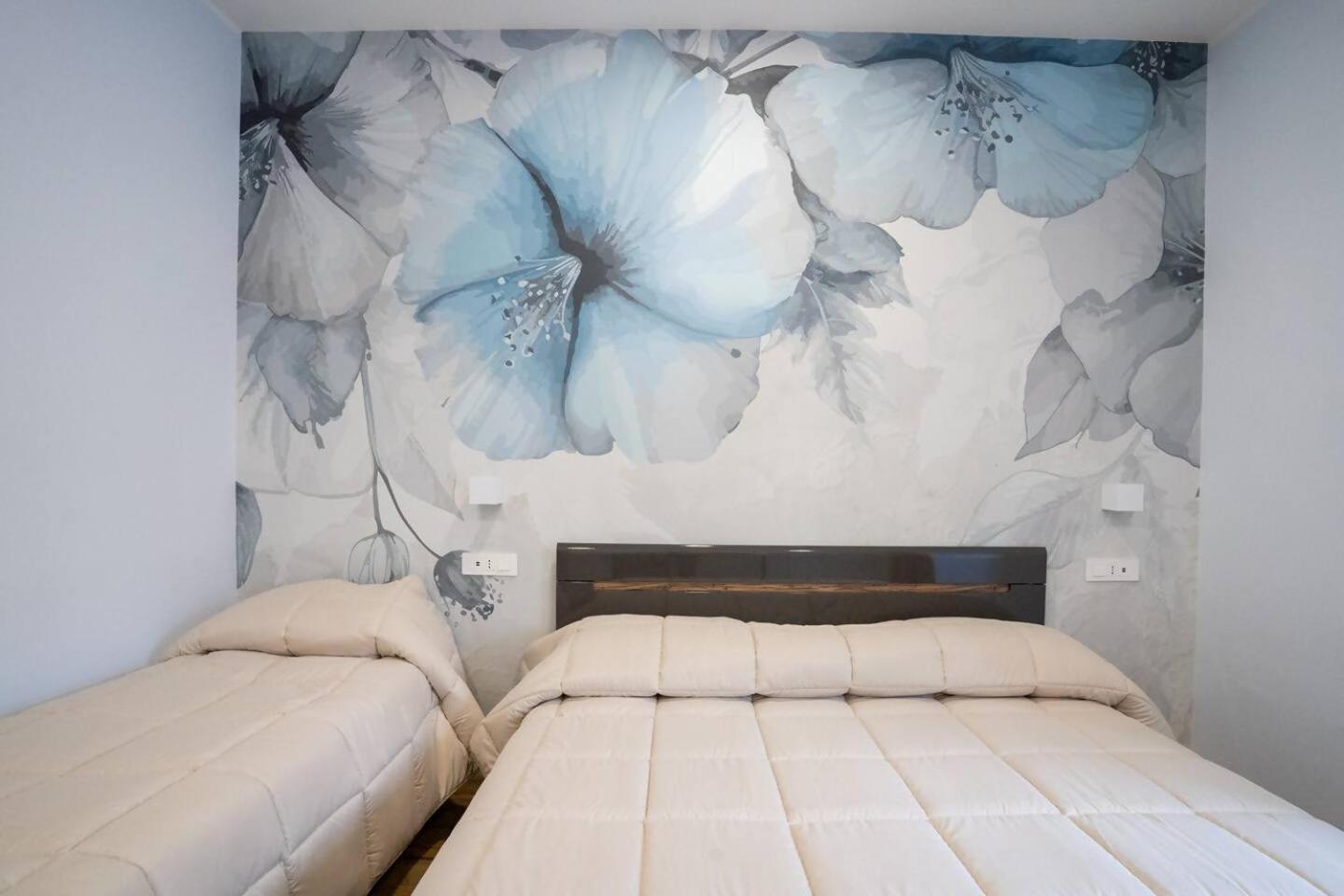 Blue Dream Suites Salernes Extérieur photo
