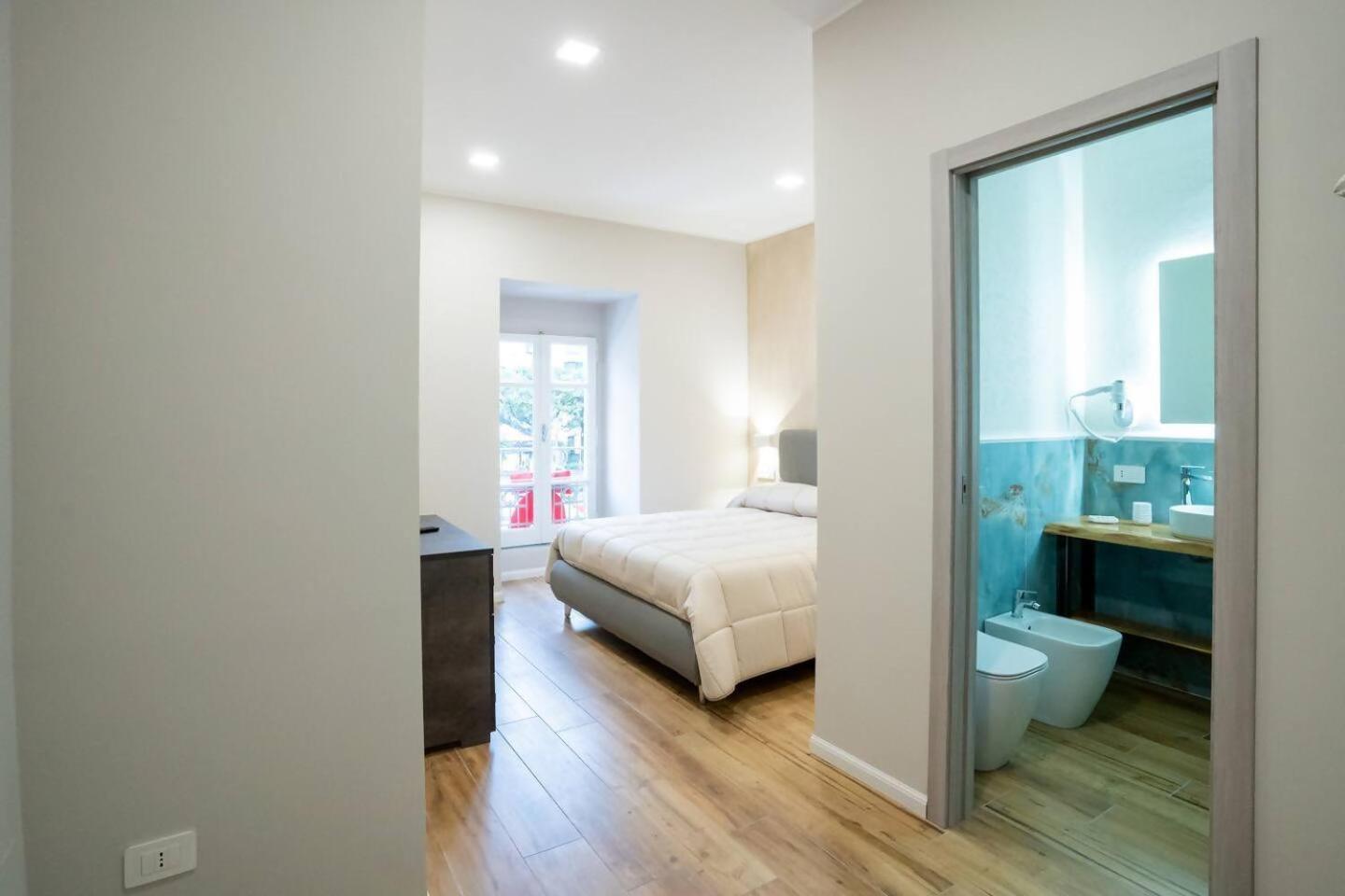 Blue Dream Suites Salernes Extérieur photo